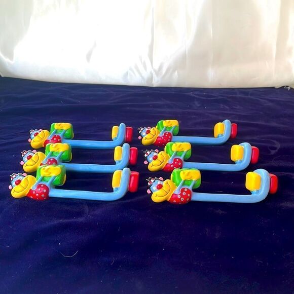 6 Vintage Drawer Handles for Kids - Picture 1 of 4